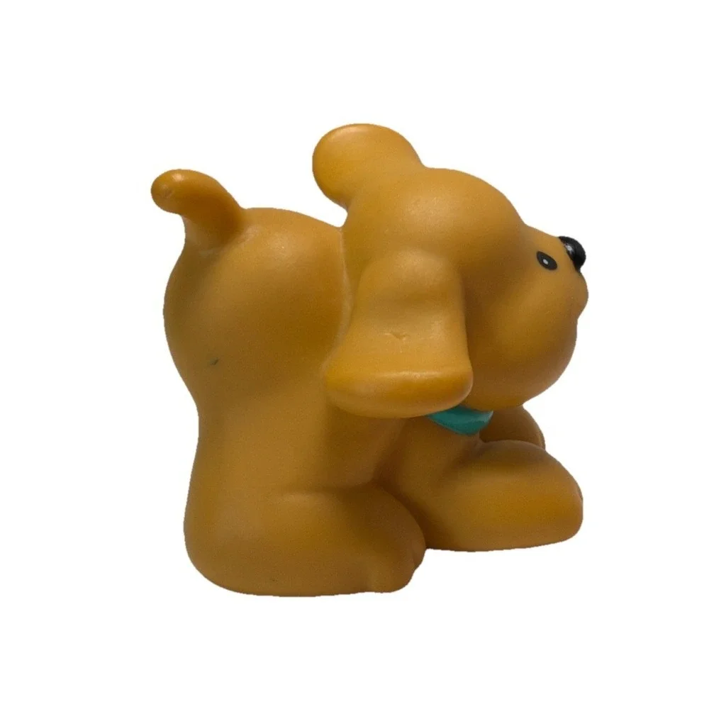 1997 HTF Fisher Price Little People Yellow Puppy Dog w/Heart collar 1.5